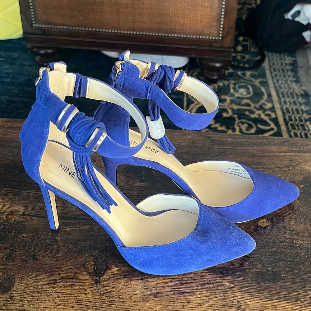 NEW  - BLUE SUADE ANKLE STRAP HEELS  -  SIZE 8.5M - TRUE TO SIZE